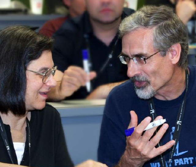 Two teachers having a discussion